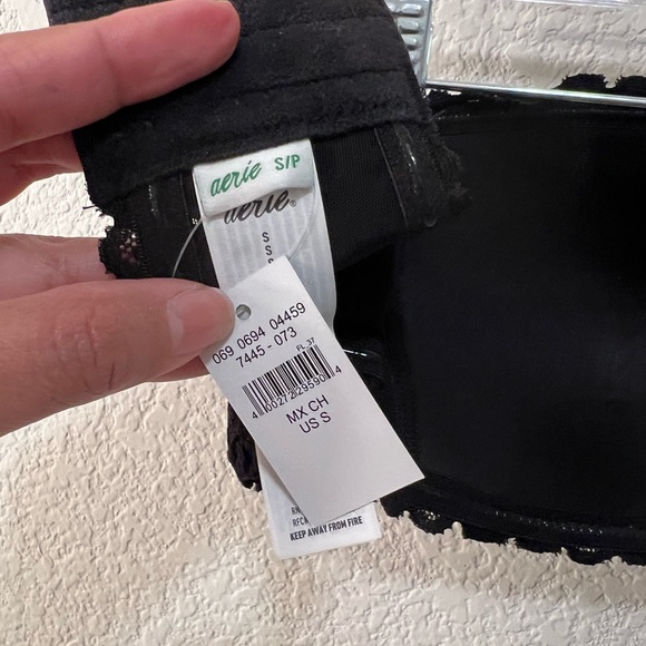 ❌SOLD❌NWT Aerie Black Lace Bandeau (S) - Picture 5 of 6